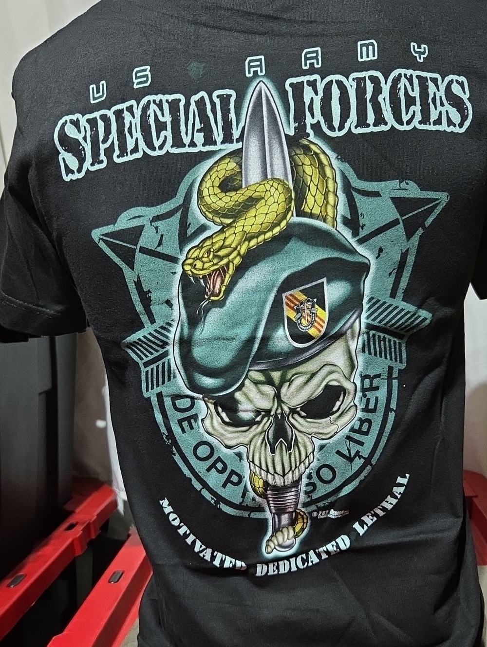 Vintage Military ARMY Special Forces tshirt